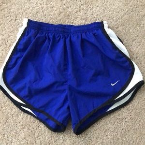Nike shorts⭐️